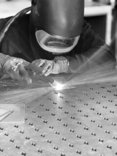 📍Atelier d’inox

Chaque geste compte. La précision est notre signature.

#InoxDesign #SavoirFaireFrancais #CuisineCHR #BarsProfessionnels #HauteCuisine ArtisanatModerne SurMesure BacchusDesign
